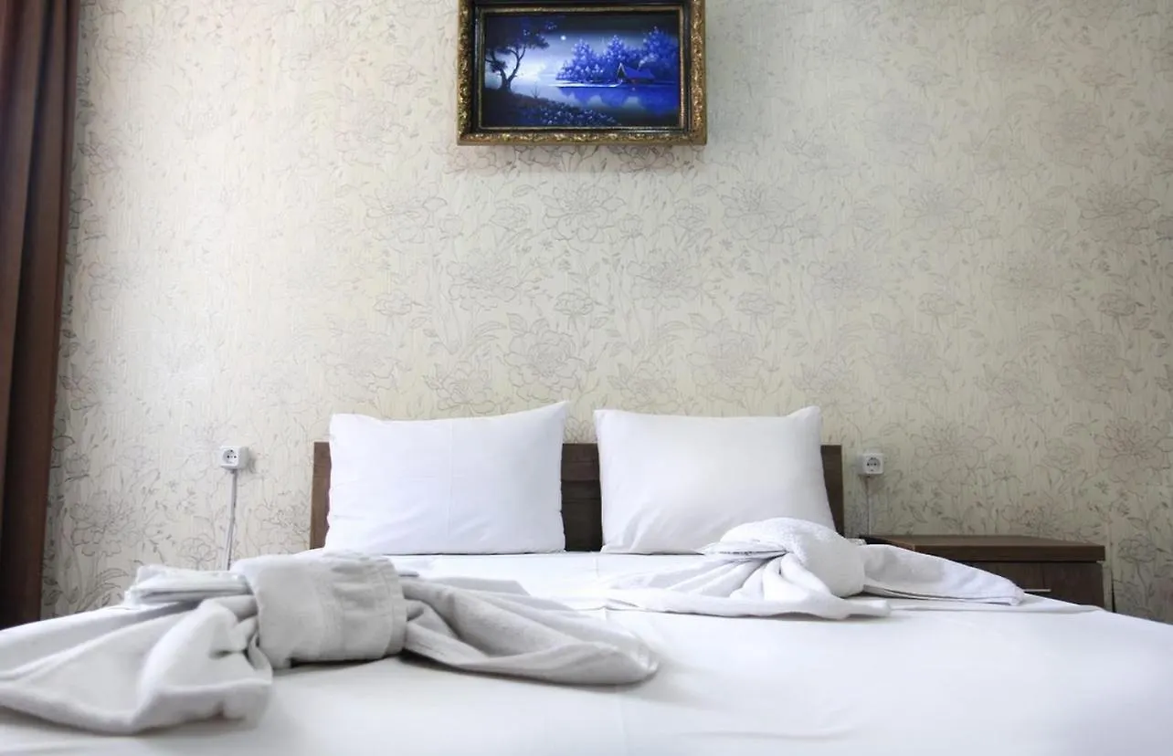 Royal Hotel Тбилиси 3*,  Грузия